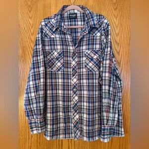 Wrangler Men's Blue and Red Plaid Casual Shirt